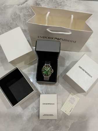 支持香港、美国直邮。 正品！Ar11338，阿玛尼最新款，水鬼系列，潜水夜光男士精品，绿色表盘简约男士腕表，柳叶指针采用刻度设计，，镌刻鹰形logo，细节品质感 - 点击图像关闭