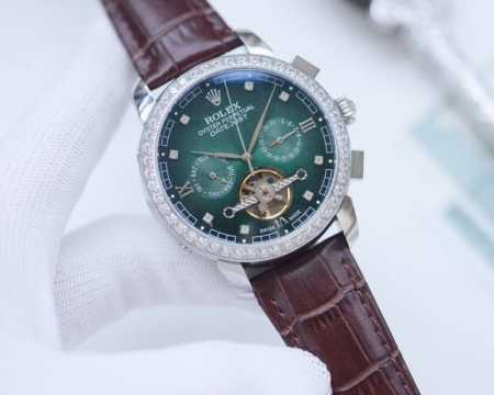 尊享价： 品牌：劳力士-Rolex 类型：男士腕表 壳套：顶级版316精钢l 表带：进口小牛皮表带 机芯：全自动进口机械机芯 镜面：矿物质防刮镜面玻璃 尺寸：直 - 点击图像关闭