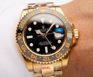 白 . 金20. Rolex 劳力士 Gmt格林尼治型 尺寸40Mm！ 机芯 搭载全新原装西铁城8215全自动机械机芯，显示双时区gmt 两地时指针，走时精准，
