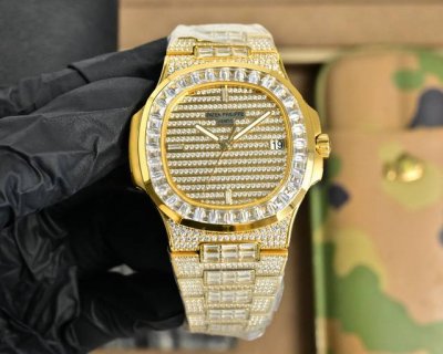 pdf Factory 满天星来袭！ 百达翡丽patek philippe Nautilus 5719系列顶配满钻腕表 尺寸：40Mmx8.7Mm 机芯：独家定