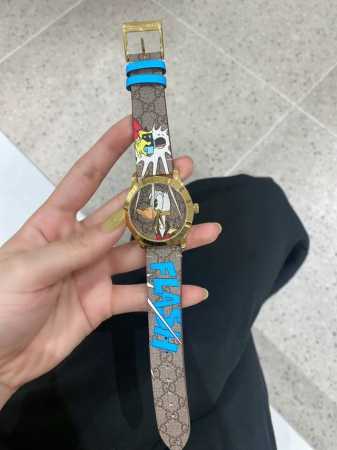 Gucci G-Timeless系列腕表 型号ya1264167每一季都会融入新颖别致的印花和图案，带来令人耳目一新的设计。具有传奇色彩的迪士尼动画角色为品牌最 - 点击图像关闭