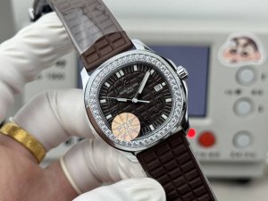 圆钻 方钻 满钻 Pdf Factory 76克配重版 9点位真上链轮及调时不止秒 百达翡丽 Patek Philippe Aquanaut手雷5068系列 尺