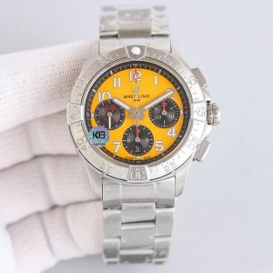 Bls新品:百年灵复仇者B01计时腕表44 Avenger B01 Chronograph 44 复仇者系列 Avenger 腕表是为战斗机飞行员而打造，44M