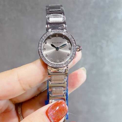 白壳 玫金 钻20 宝格丽迷你号！ Bvlgari 宝格丽 Bvlgari系列 经典又不失时尚气息女表，进口石英，,精钢不绣钢材质 细节做工非常不错，小号尺寸：