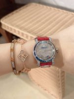 最新款彩虹梯镶满天星 原装搭配美洲鳄鱼表带 搭配原庄进口日本9015机芯 萧邦 Happy Diamonds 作为萧邦最畅销的系列一直以细腻的手法诠释萧邦标志性