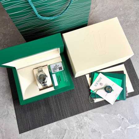 劳力士rolex女款蚝式日志型腕表！表壳直31毫米。采用904L不锈钢来锻造，具备高抗腐蚀性。搭配劳力士定制版2236蓝游丝全自动机械机芯性能极为稳定，抗震力强 - 点击图像关闭