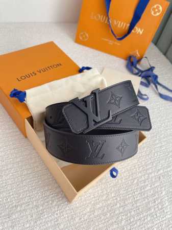 特 配全套包装礼盒 Lv原单新款, 双面小牛皮压花设计，搭配精品钢扣。宽度4.0Cm - 点击图像关闭