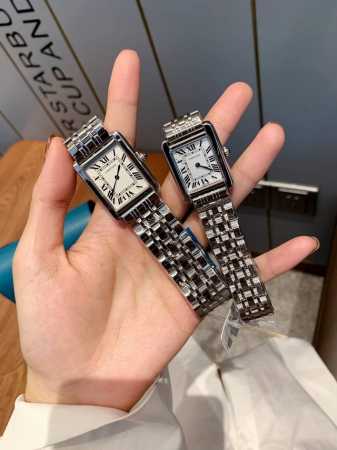 卡地亚 坦克系列～ 实心钢带、蝴蝶扣、螺丝底盖、小号31*25，中号34.8*27.4～ - 点击图像关闭