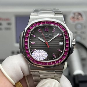 Ppf 百达翡丽 5711系列镶钻限量版鹦鹉螺 一体Cal.324全自动机芯 直径40Mm 厚度8.3超薄。