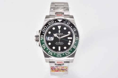 劳力士格林尼治 Gmt-Master Ii 是劳力士最热卖的表款之一 搭配陶瓷圈口铂金字体 进口9015一体机机械机芯质量稳定可靠 直径40Mm 原装开发