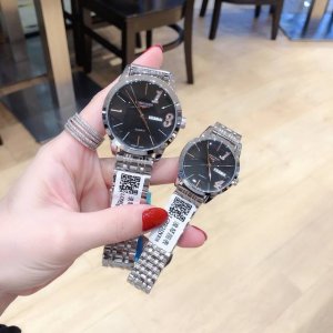 送礼首选801314 一生一世 必爆 品牌: 浪琴 类型：情侣对表 舒适细腻 机芯：进口石英机芯 精准走时 岁月无痕 真爱无价 谐美不朽 见证爱忆尺寸：男40M