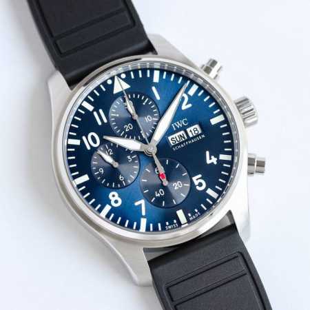 新作品:经典蓝面氟橡胶胶带款 Iwc 万国 飞行员系列 Or6 新款氟橡胶带蓝面 1.腕表具有蓝色面304壳精钢做工成熟，线条清晰而富有立体感，颜色搭配和谐，非 - 点击图像关闭