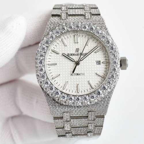 Audemars Piguet 爱彼 皇家橡树系列 15400 超强夜光钻石手表 搭载316L不锈精钢表壳 实心厚重钢带精选进口施华洛世奇钻 光彩闪耀 搭载82