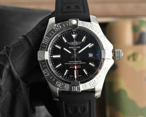 白壳 黑壳550 百年灵 Breitling 复仇者系列 全自动机械 43*13Mm 拱桥强化玻璃 泰国橡树胶带 军用帆布表带 原装针扣 复仇者黑鸟侦察机 承载