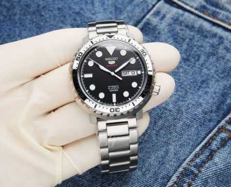 精工-Seiko，一比一复刻，各大电商平台均同步在售。 最新多功能男士腕表，超强夜光！！搭载7S36全自动精工机械机芯 机芯与正品一致 大气新颖的表盘 316精 - 点击图像关闭