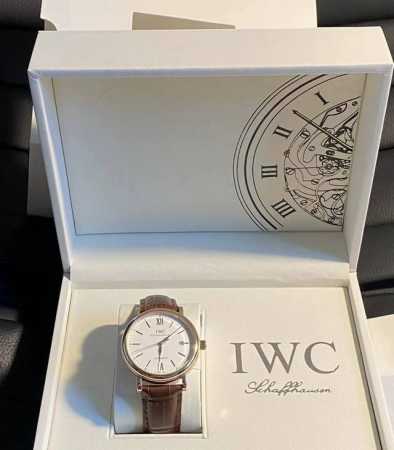 Iwc万国 柏涛菲诺系列 自动机械机芯 18K红金表壳 男表 瑞表 40Mm 银色表盘 K金18K玫瑰金表壳 鳄鱼皮表带 - 点击图像关闭