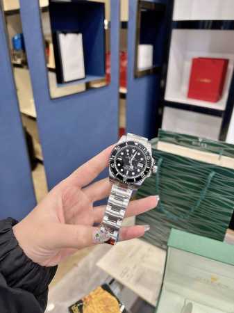高品质Rolex劳力士 绿水鬼 机械机芯 精钢市场高版本 凭借正品买版、表径39Mm不断改进的钻研精神，特别是五大神器的业界认可，表径目前销量一直成上升趋势预定 - 点击图像关闭