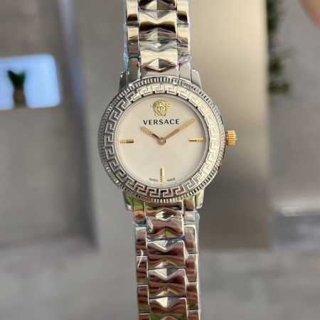 白壳 金壳 新款 范思哲 V-Tribute系列 表径36Mm 希腊回纹表圈 12时浮雕美杜莎头像 简约盘面搭配矩形时标 经珐琅处理的希腊回纹 为个性张扬的外表 - 点击图像关闭