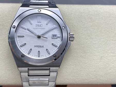 Gh Factory Iwc万国工程师自动腕表40快拆版全面升级，致力打造市场最高版本工程师，突破多层技术瓶颈，力求完美！ 1升级正品同款快拆表带装置，表带中间 - 点击图像关闭