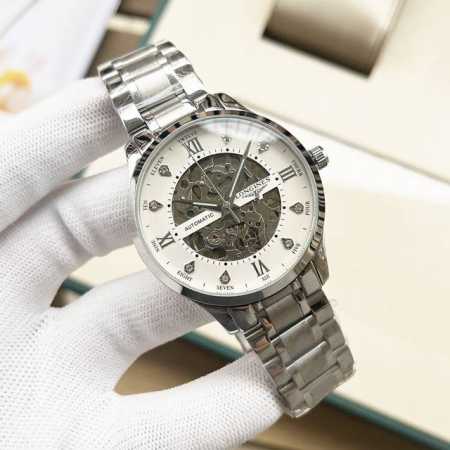 白 金 钢带+20。浪琴-Longines 精品男士腕表全新镂空设计。绅士风范，卓越品质，热卖全城。采用全自动机械机芯，顶级316精钢表壳，矿物质超强镜面，尺寸 - 点击图像关闭