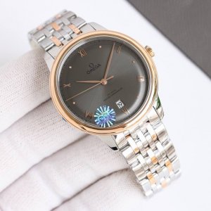 白壳金壳 钢带100 Gtfactory碟飞典雅系列腕表 Gt出品只为传承经典，至臻品质 40毫米至臻天文台表 这款腕表的表壳为40毫米，整表原版开模，整体表壳