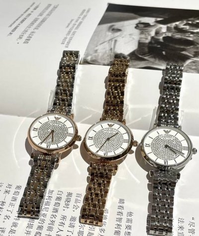 阿玛尼满天星，送女友情人节礼物 还在挑选情人节礼物的男生看过来！ 阿玛尼满天星镶钻手表 将星辰银河戴在腕间 亲爱的小伙伴们，今天我要给大家种草一款超级闪耀的腕表