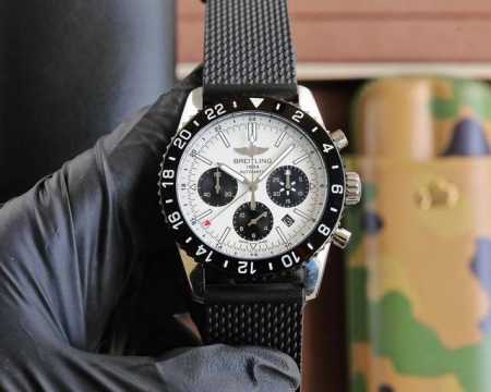白壳 原装扣+50 百年灵 Breitling 复仇者系列 日本多功能石英 43*13Mm 拱桥强化玻璃 意大利牛皮表带 原装扣 复仇者黑鸟侦察机 承载着改变历 - 点击图像关闭