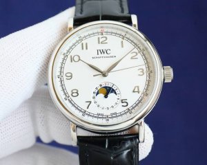 最新Iwc万国首推柏涛菲诺系列，指针式日历功能，万国月相系列.男士腕表， 6字位真日历与24小时日月星辰功能 最受欢迎的简洁，优雅，大气的正装风范手表！6字位表