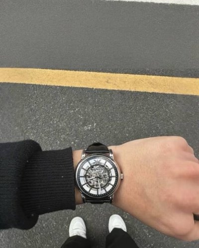 阿玛尼机械之心 精密的机械世界 全自动机械镂空 时尚休闲机械表 礼物首选 颜值超高 耐看 值得入手的机械表 一眼心动的腕表 哪个靓仔不爱机械表？ 提升你的绅士品