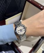 浪琴心月系列这款罗马时刻标带月相的款式真的太好看了！ DDD [飞吻R]30.5Mm表盘直径无论手腕大小都能驾驭 柜姐手腕14Mm DDD [派对R]表盘略微复