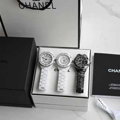 支持香港 美国直邮 新增款式 Ht超级陶瓷 香奈儿J12系列33Mm钢盖女款腕表_H4863，采用与原版一致的高密度钢化陶瓷材质铸造而成，质地轻 抗磨损 不过敏