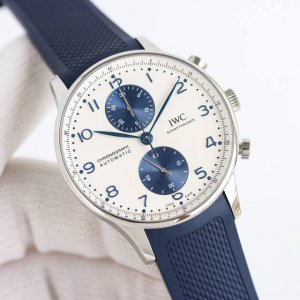Zf扛鼎新款作品一 Iwc 万国 表 Cm7 葡萄牙系列 Iw371615腕表年大改款葡计 精彩细节 1.精致背透，机芯可一览无余。2.新版表扣设计更加舒适精妙