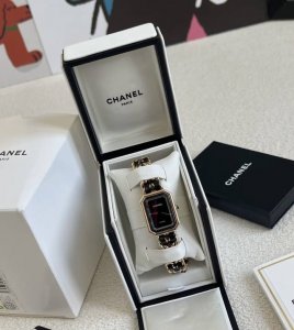 Chanel香奈儿 Chanel Premiere 腕表 石英机芯 精钢皮革表带 26Mm 黑色表盘 女表 时尚潮流