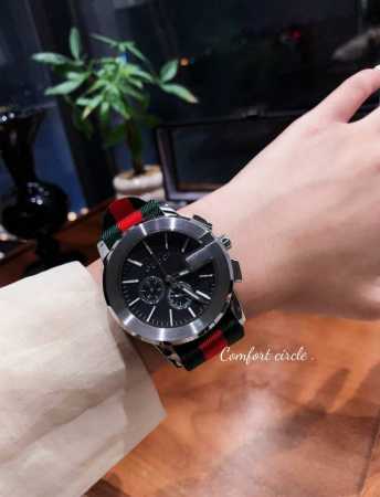 古驰 Gucci 创立于佛罗伦萨，是全球奢侈品品牌之一。316L精钢材质，以经典G框表壳技艺时尚的完美融合，超强矿物质水晶玻璃镜面，其独特的创意和革新，以及精湛 - 点击图像关闭
