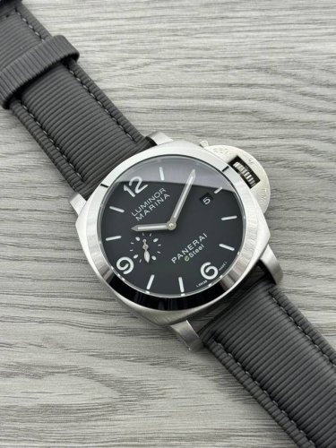 Sj出品 品牌：沛纳海--panerai pam 类型：男士顶级腕表 系列 ：Luminor pam01358 机芯：全自动机械机芯 表壳：316L精钢表壳 镜