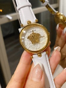 皮带 钢带 麦芽糖mj 范思哲豹纹花皮全来袭 Palazzo Empire Barocco系列，焕新来袭versace范思哲，美杜莎头像设计巴洛克花纹俘雕盘面，