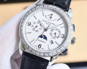 金 。高端系列 大厂品质 新款 百达翡丽复杂功能计时系列上市 Patek Philippe 贵族的艺术品！ 升级版改进：壳身比旧版本更薄、玻璃升级耐磨抗摔、比旧