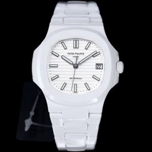 Aet 陶瓷 Tiffa 5711鹦鹉螺』 Patek Philie 陶瓷制作表壳与表带，已经赢得了一大波欢心和满满的期待，整体感觉：自然、高极，极致色调，应该