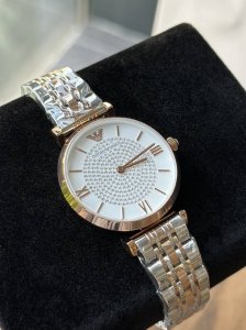 金银相间满天星： 直径32Mm 厚度8Mm 表带宽14Mm