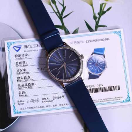 新款百达翡丽古典女款表系列4997200R-001型号 表壳镶嵌76颗大小不一的明亮式切割钻石 约0.76克拉 持中国Gtc检测机构证书，二维码联网可查询！一表 - 点击图像关闭