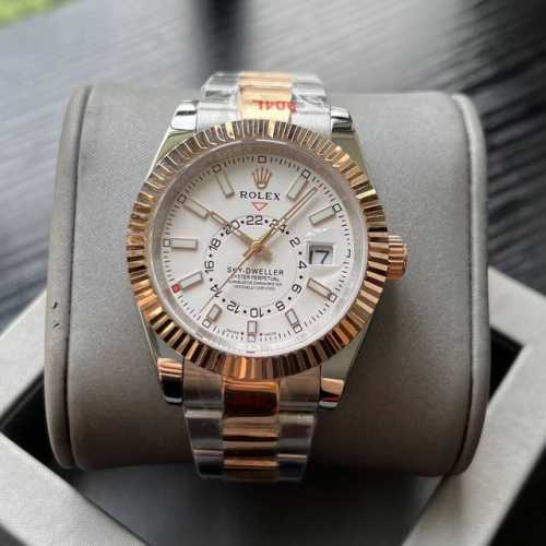特价 。 劳力士纵航者系列rolex Sky-Dweller 天行者！尺寸42Mm，沉稳可靠、雍容大度！表圈采用劳力士ring Command三角坑纹，抗刮损蓝