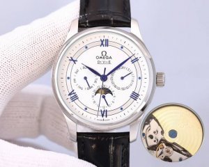 白壳 ，玫瑰金 ，钢带+20。 蝶飞升级多功能款 采用多功能3836机芯 品质有保证 壳身侧边选用精致拉丝工艺 一直被模仿 认准图片机芯 全新升级 优雅热卖欧米