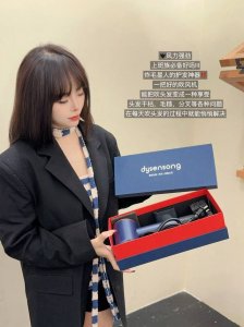 出差 旅游 住宿 家居都是值得入手的宝藏吹风机 高颜值 节时约间 品质无敌 选她绝对后不悔，帮你省下头发护理钱喜欢的姐妹快点入手除了颜值功能也很实用 总之一句话