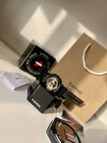 爆款 卡西欧110系列，最高版本，主要功能：抬手灯，防震防水，世界时间，倒计时，闹铃，间歇响报，全套包装一手！现货主推110系列爆款！小红书爆款男女佩戴都很帅气