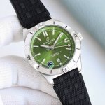 Bls厂-百年灵机械计时双时区自动机械腕表40 Chronomat Automatic Gmt 40 带双时区显示，兼具轻松闲适的美学气质，堪为旅行专属腕表。微