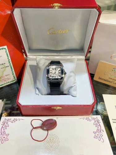 卡地亚山度士系列到货啦原装扣质量绝对保证