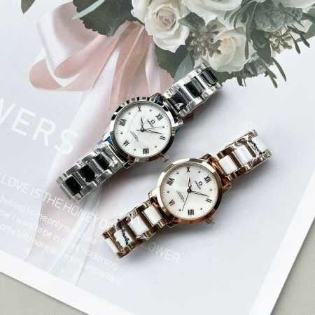 皮白 钢 金20陶20浪琴-Longines 情侣对表 原装进口石英机芯 316L精钢表壳 直径男39Mm女29Mm 厚8Mm如果今天的阳光停止了它耀眼的光芒。 - 点击图像关闭