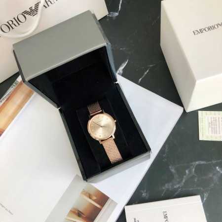 支持香港、美国直邮 正品？正品！配联保卡全国联保！Armani 阿玛尼女士手表型号ar11129 表盘直径32Mm 316精钢表带。阿玛尼满天星的钻采用进口施华 - 点击图像关闭