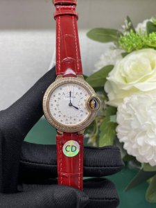 520独家实拍图 cartier Ladies Watch, Battery Movement 卡地亚蓝气球，女士腕表，精钢材质小牛皮，瑞士石英机芯。