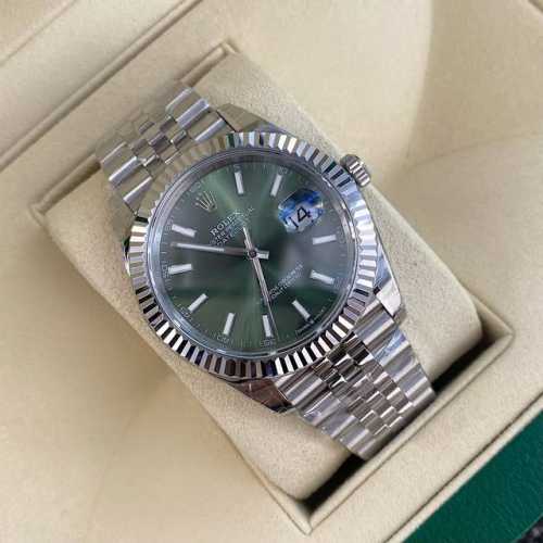 Rolex 日志型41Mm 爆款到货 C厂！顶级牛货！市场唯一一家购买原装正品手表，在全拆解分析后一比一极限制造出来的精品！ 经典薄荷绿配色！ 1.真正904L
